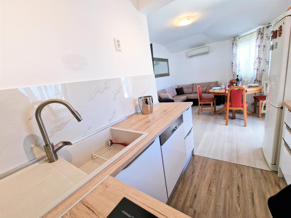 Vista Apartment-Split Airport Kaštela Extérieur photo